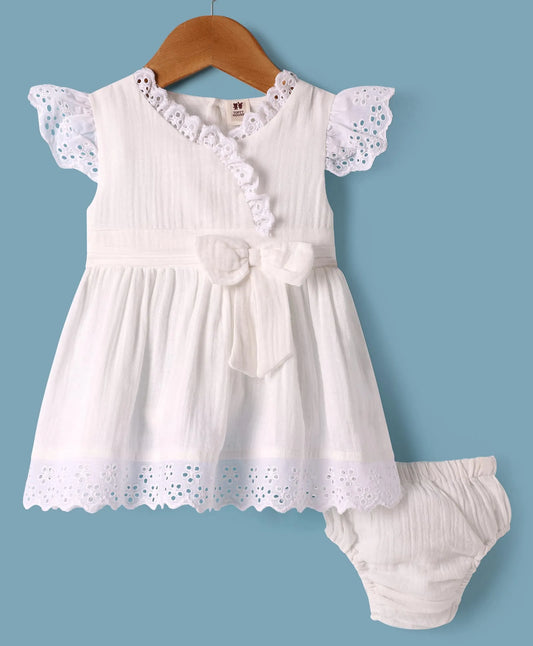 ToffyHouse Frill Sleeves Solid Frock With Bow Applique & Bloomer - Off White