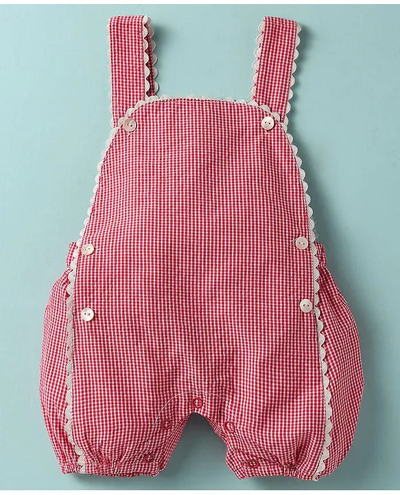 ToffyHouse Cotton Woven Checkered Dungaree & Frill Sleeves Inner Tee with Hearts Print - Red & White