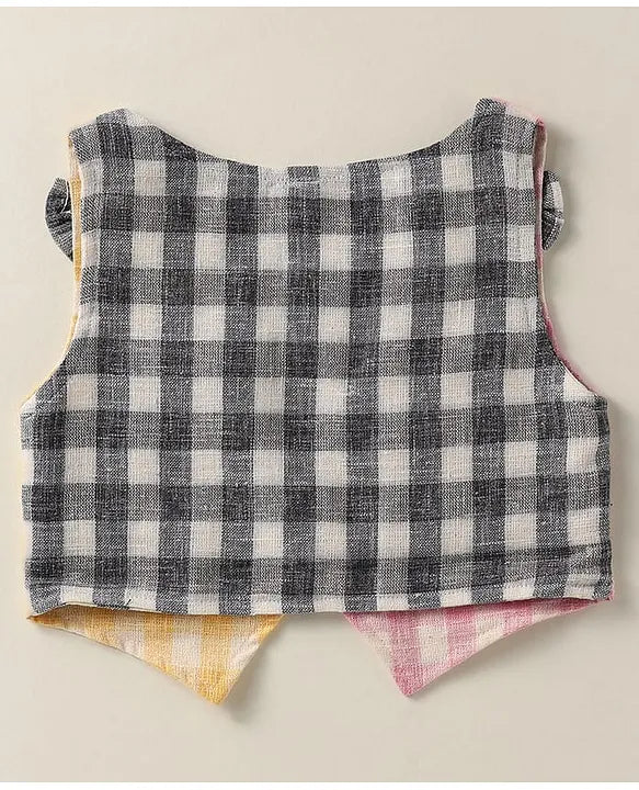 ToffyHouse Knit Half Sleeves Heart Printed Top & Checks Skirt With Waistcoat & Bow Applique - Multicolor